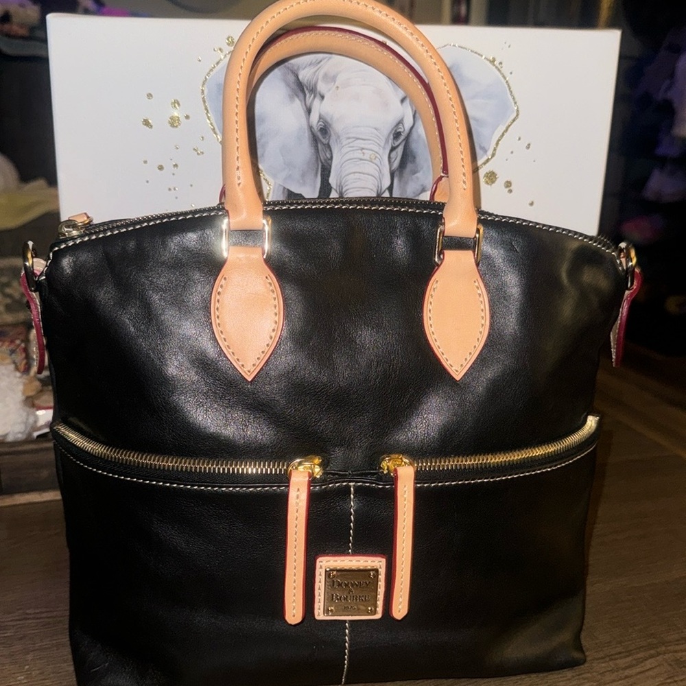 NWOT Dooney and Bourke 3 piece set (dust bag included)